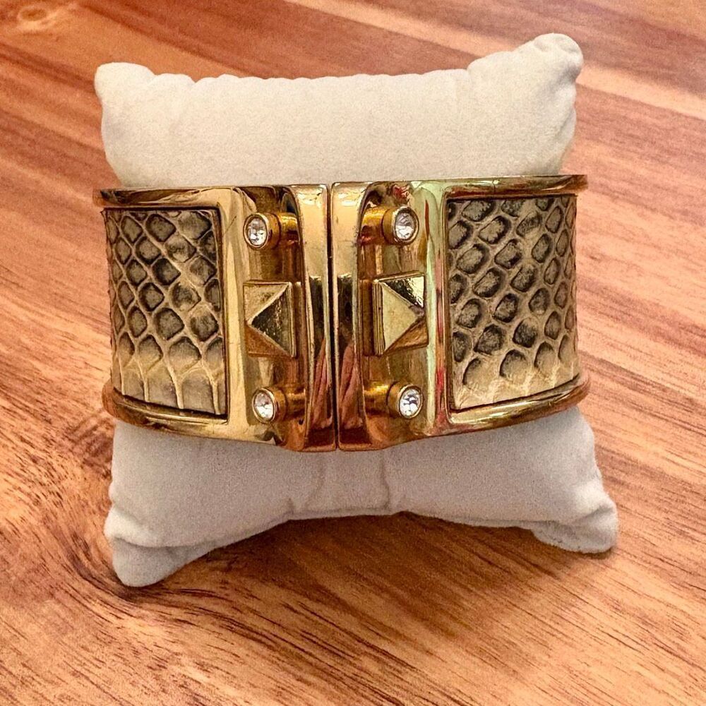 Stella & Dot | Bello Bangle | 2 1/2” Diameter
